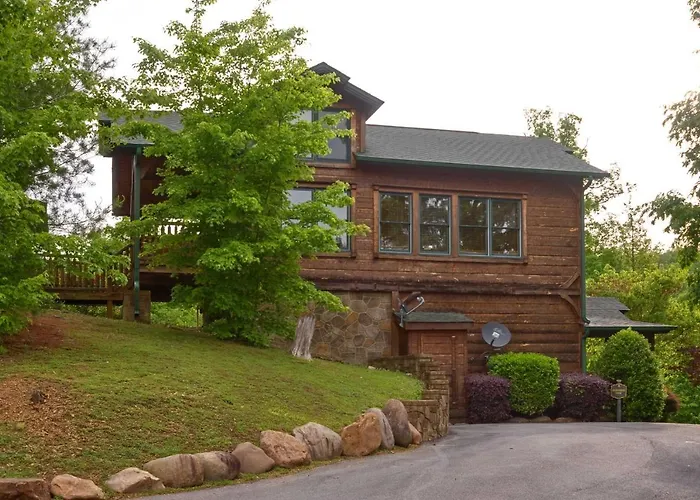 Sevierville Cabin With Hot Tub And Large Deck!