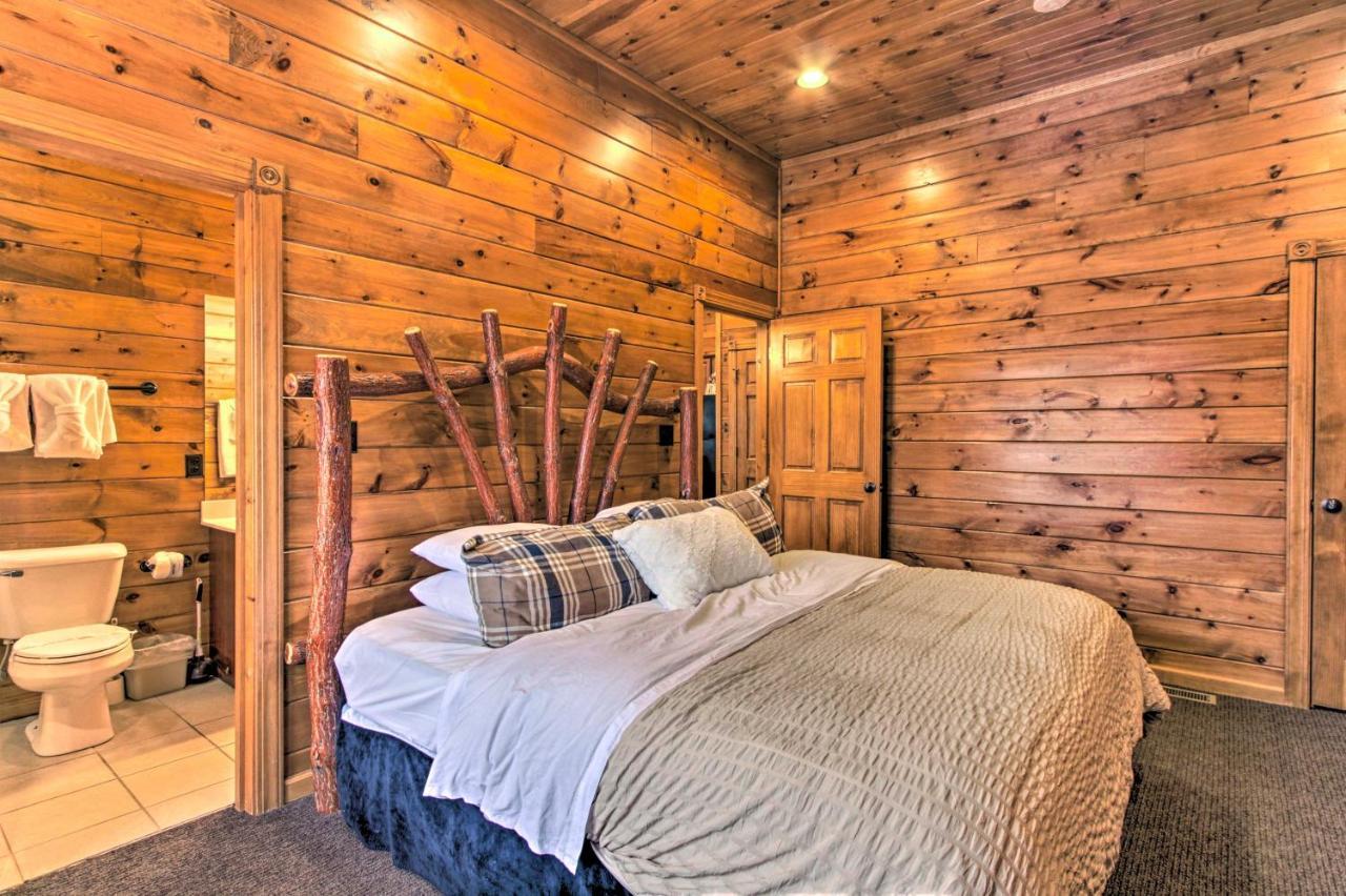 Sevierville With Hot Tub And Large Deck! *