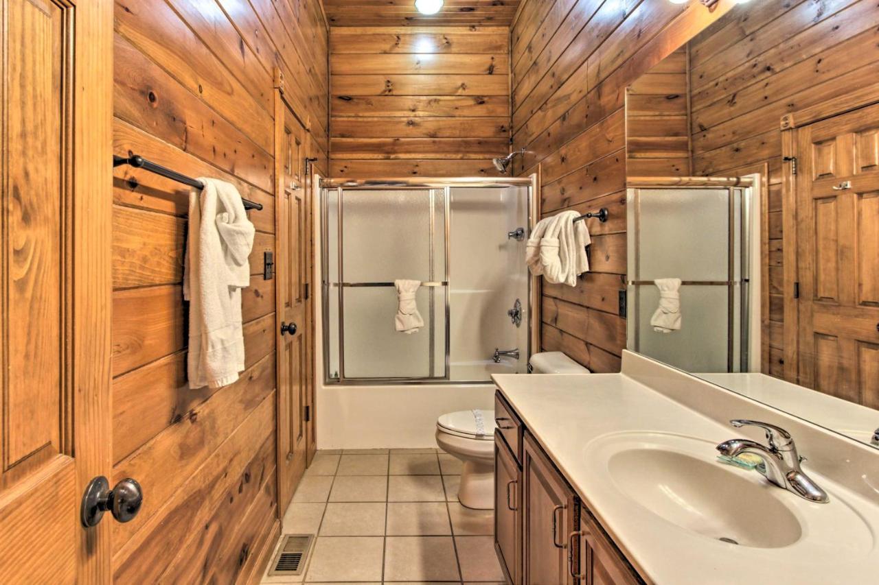 Sevierville With Hot Tub And Large Deck! McCookville