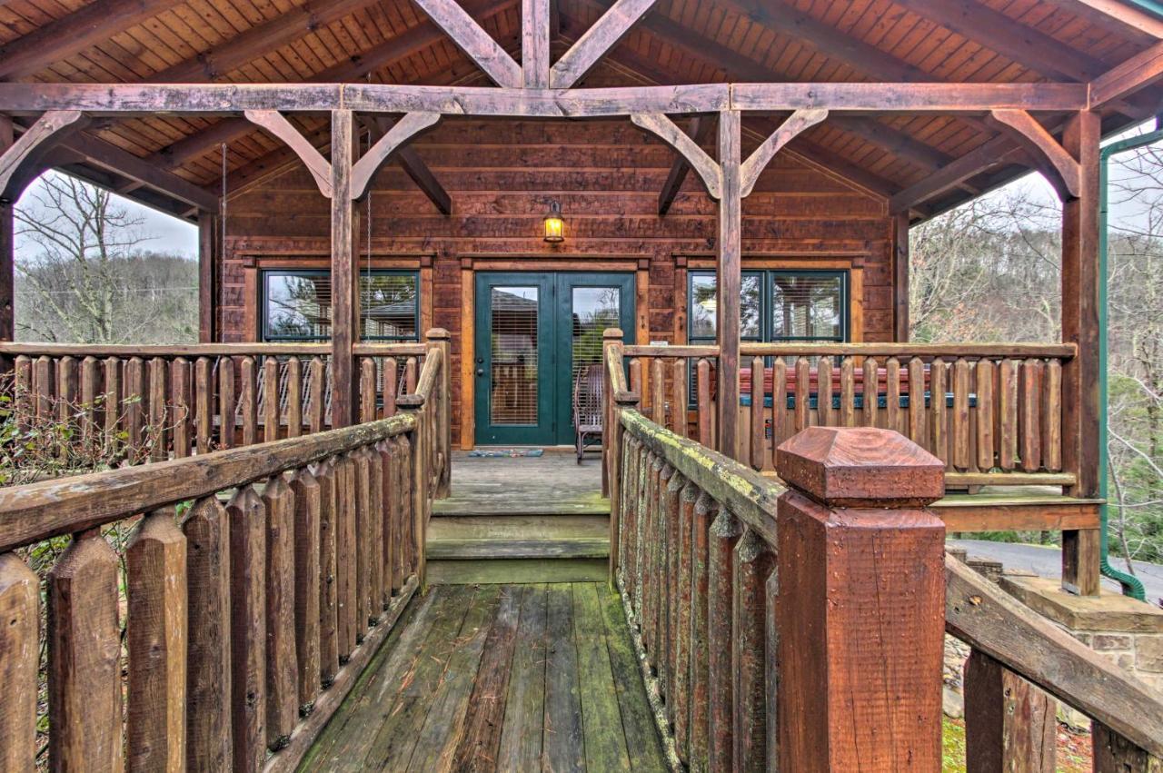 Sevierville With Hot Tub And Large Deck! Holiday home *